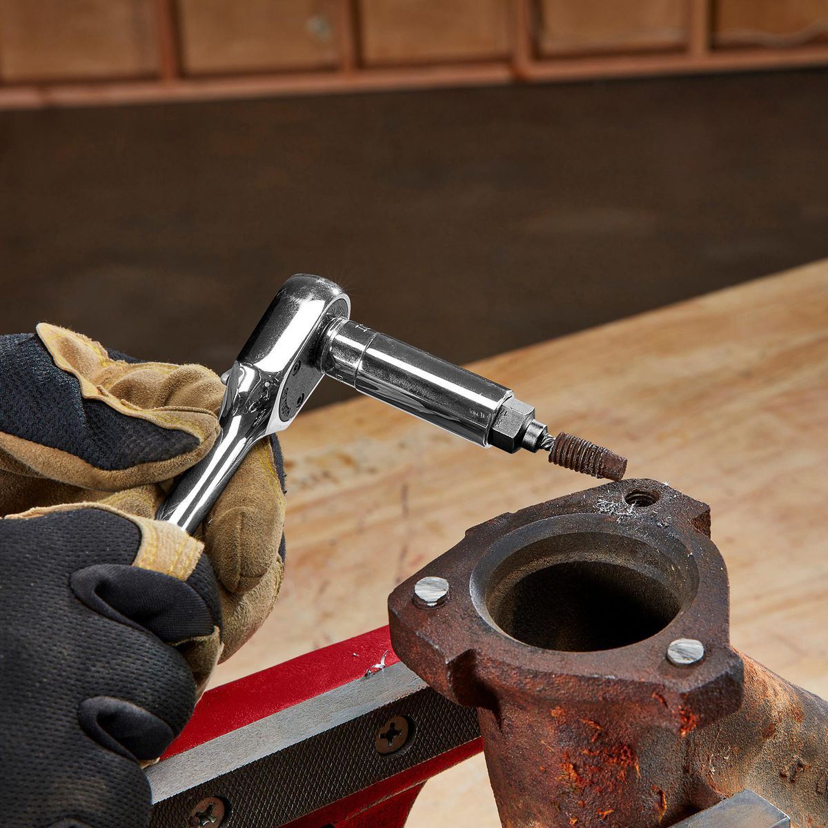 Harbor freight sales bolt extractor